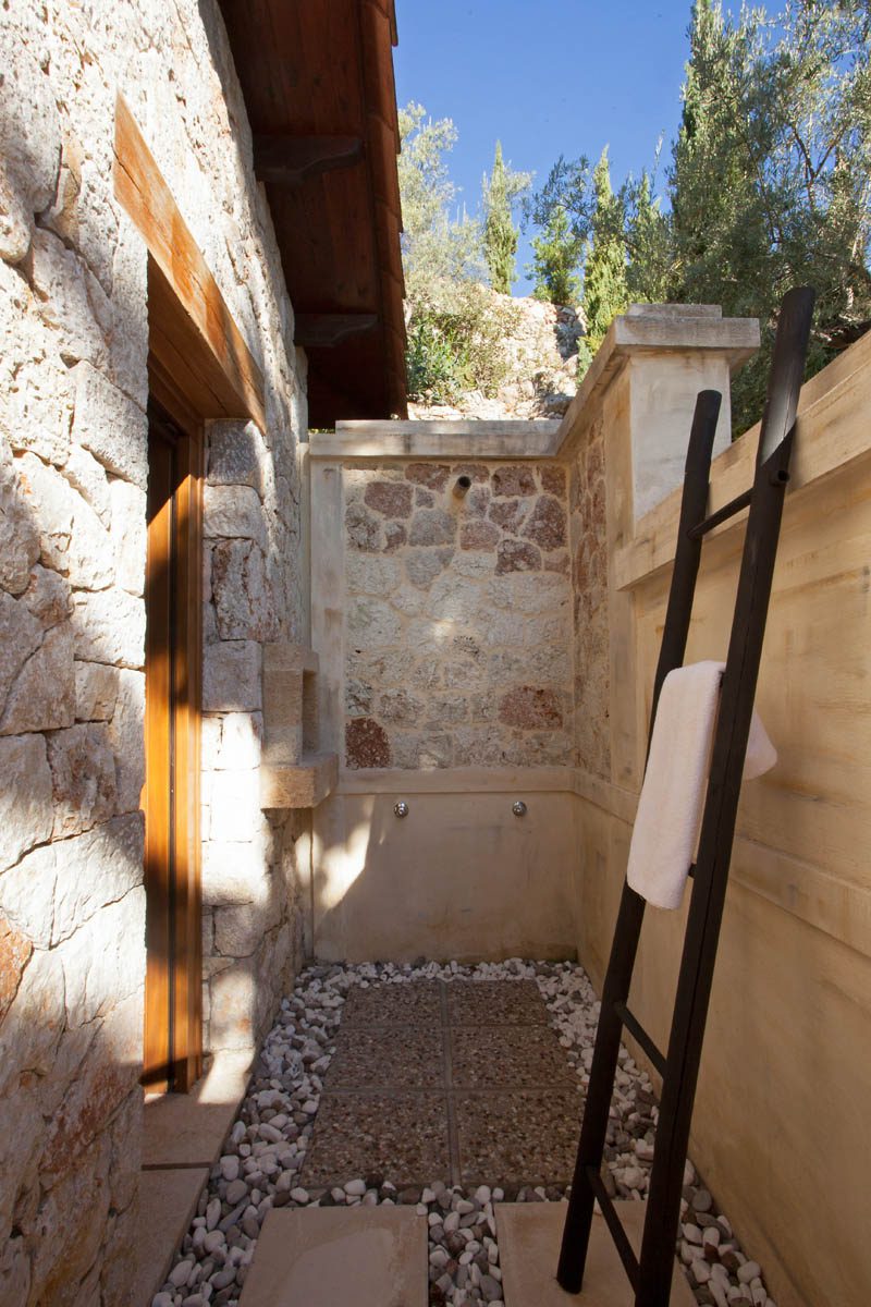 Ganesh Villa - Outdoor Shower